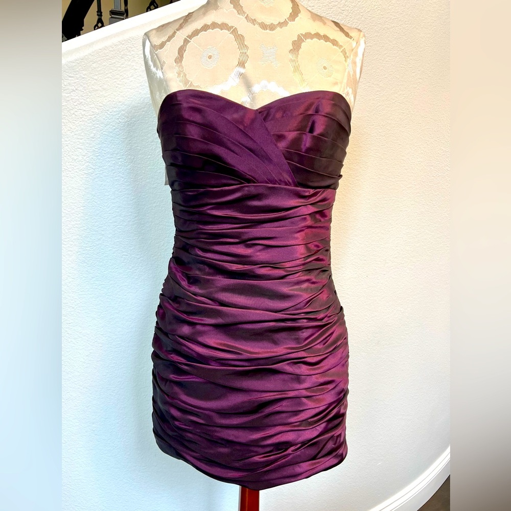 Alfred Angelo bridesmaid mini dress in iridescent purple - size 8. New